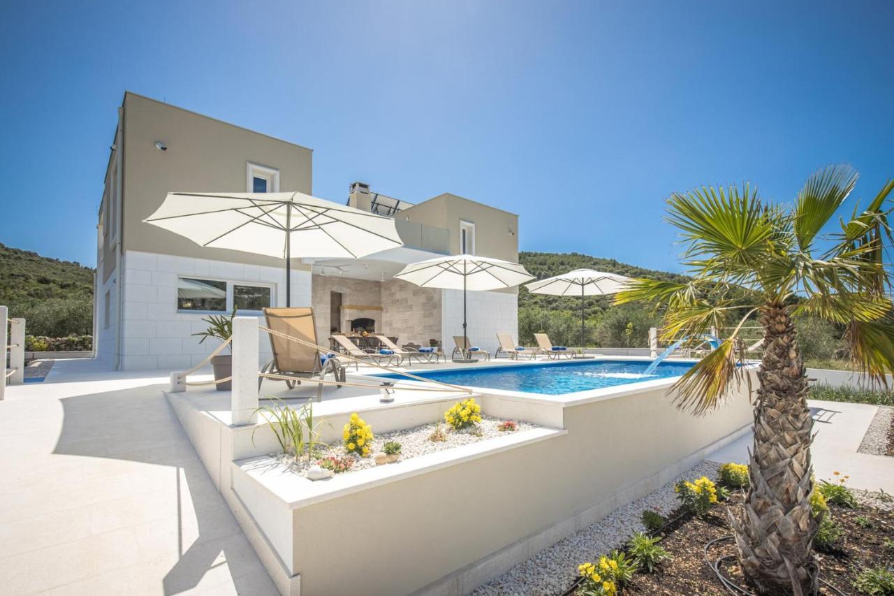 Villa Hileja マリナ エクステリア 写真